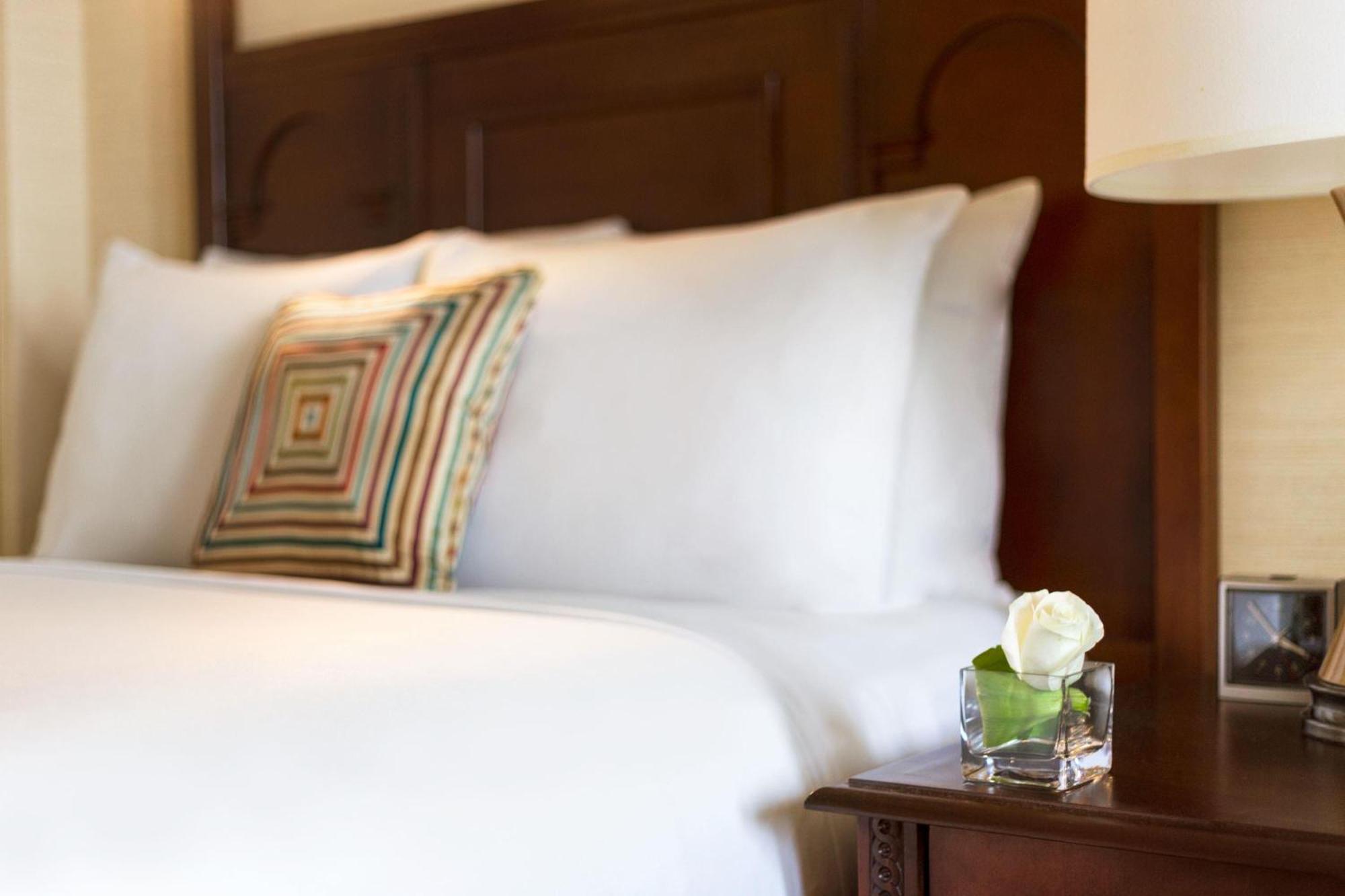แฟร์มอนต์ เลอ มานัวร์ ริชลิเออ Hotel ลามัลแบ ภายนอก รูปภาพ